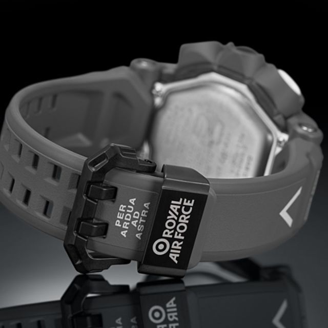 G-SHOCK(ジーショック)の【新品タグ付】G-SHOCK GR-B200RAF-8AJR メンズの時計(腕時計(アナログ))の商品写真