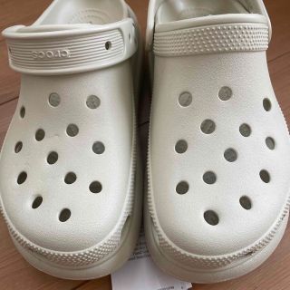 クロックス(crocs)のR様専用　【新品未使用】クロックス　crocs 23センチ　ジビッツなし(サンダル)