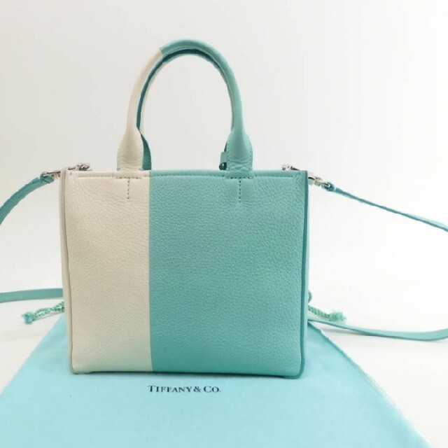 Tiffany & Co.(ティファニー)の新品未使用　ティファニー　ショルダーバッグ レディースのバッグ(ショルダーバッグ)の商品写真