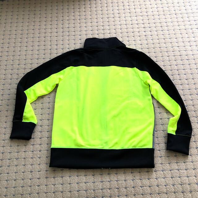 NIKE(ナイキ)のNIKE ジップアップトレーナー　上着　新品未使用 キッズ/ベビー/マタニティのキッズ服男の子用(90cm~)(ジャケット/上着)の商品写真