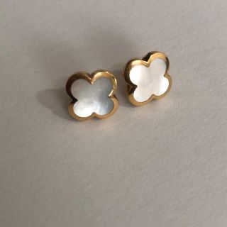 ヴァンクリーフアンドアーペル(Van Cleef & Arpels)のヴァンクリーフ　ピュア　アルハンブラ　ピアス(ピアス)