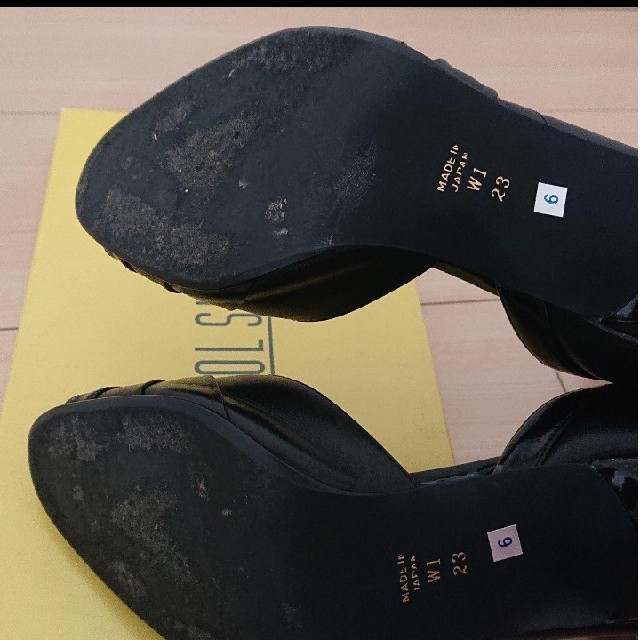 POOL SIDE(プールサイド)の最終お値下げ　POOL SIDE　ブラックパンプス レディースの靴/シューズ(ハイヒール/パンプス)の商品写真