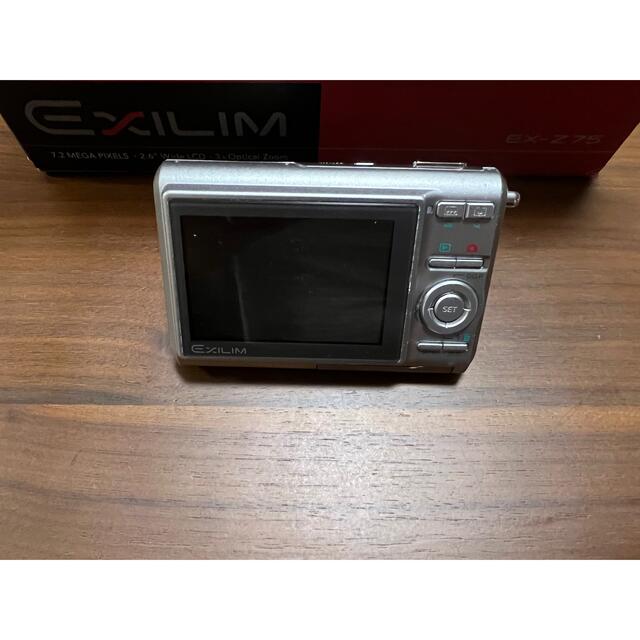 CASIO(カシオ)の【スピード発送】Casio Exilim EX-Z75 7.2MPデジタルカメラ スマホ/家電/カメラのカメラ(コンパクトデジタルカメラ)の商品写真