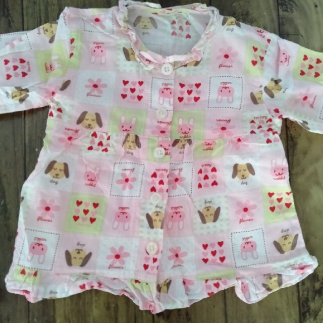 長袖パジャマ　100 キッズ/ベビー/マタニティのキッズ服女の子用(90cm~)(パジャマ)の商品写真