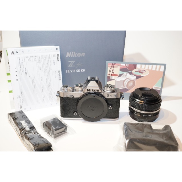 Nikon(ニコン)のNikon Zfc 28mm f2.8 Special Editionキット スマホ/家電/カメラのカメラ(ミラーレス一眼)の商品写真