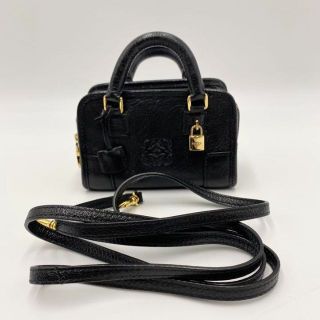 ロエベ ポシェットの通販 300点以上 | LOEWEを買うならラクマ