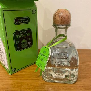 パトロンシルバー　750ml 未開封箱付き(蒸留酒/スピリッツ)