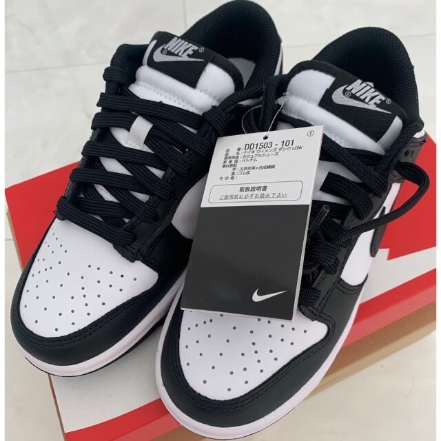 NIKE(ナイキ)のNike WMNS Dunk Low "White/Black" PANDA レディースの靴/シューズ(スニーカー)の商品写真