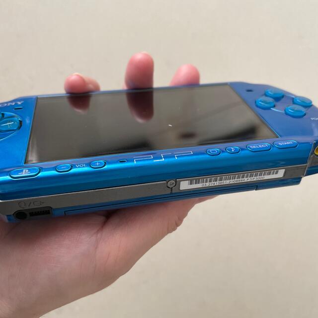 PlayStation Portable(プレイステーションポータブル)のPSP3000  ブルー　ジャンク エンタメ/ホビーのゲームソフト/ゲーム機本体(携帯用ゲーム機本体)の商品写真
