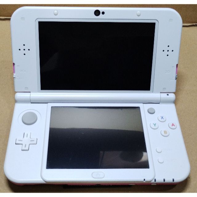 任天堂(ニンテンドウ)のにっくん様専用 【中古良品】 New 3DS LL ピンク × ホワイト エンタメ/ホビーのゲームソフト/ゲーム機本体(携帯用ゲーム機本体)の商品写真