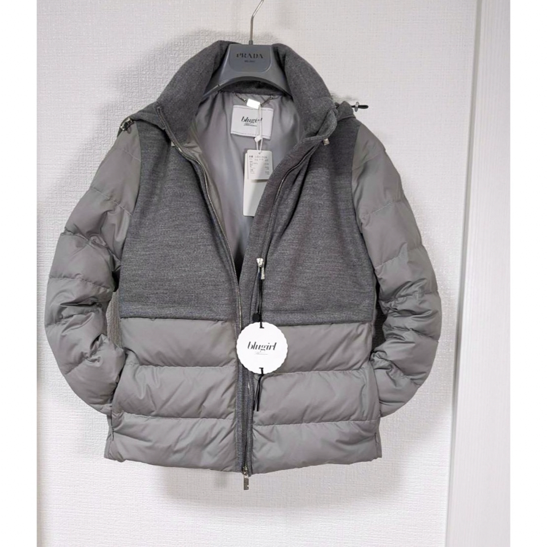 Blugirl(ブルーガール)のブルーガール❤️新品❤️軽量ふかふか暖かショートダウンコートグレー40 レディースのジャケット/アウター(ダウンコート)の商品写真