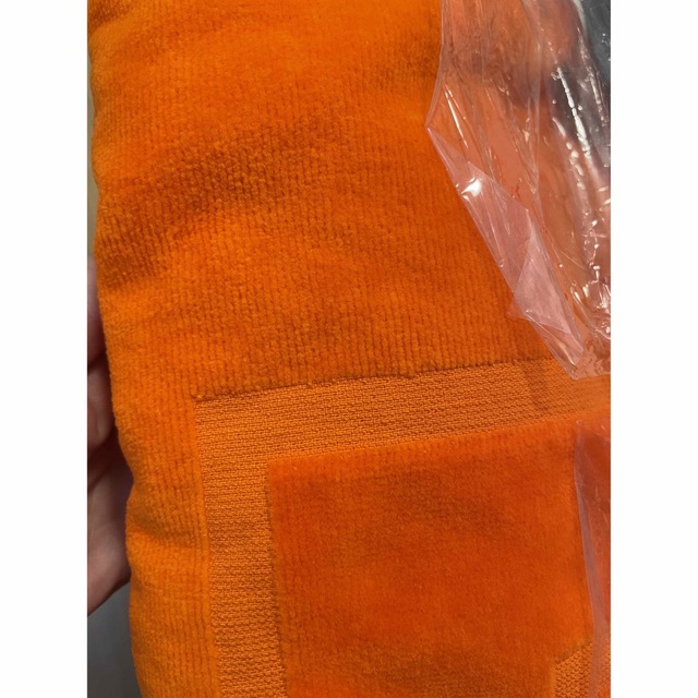 Balenciaga/バレンシアガ BB大判ビーチタオル オレンジ Balenciaga/バレンシアガ BB大判ビーチタオル オレンジ