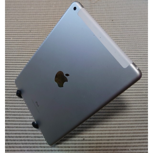 史上最も激安】 完動品SIMフリー液晶無傷iPad第6世代 A1954 本体32GB