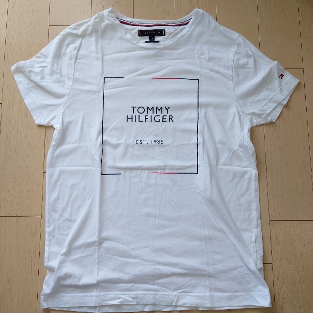 美品【TOMMY HILFIGER】Tシャツ メンズ - トップス