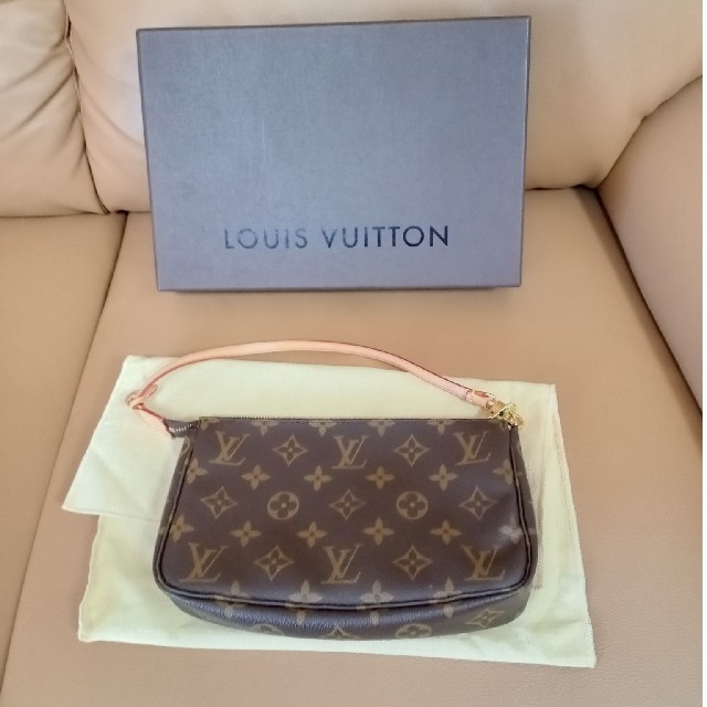 LOUIS VUITTON(ルイヴィトン)のルイヴィトンアクセソワール未使用 レディースのバッグ(ハンドバッグ)の商品写真