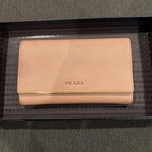 PRADA(プラダ)の最終お値下げ★美品★ PRADA 長財布(購入額11万) レディースのファッション小物(財布)の商品写真