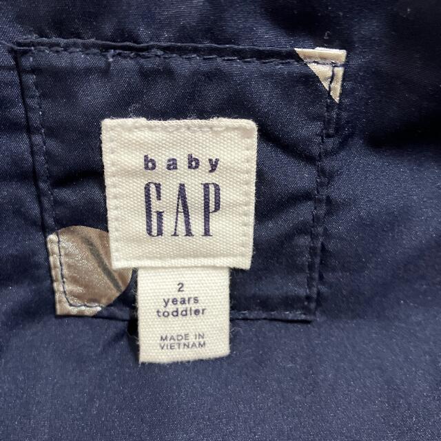 babyGAP(ベビーギャップ)の【サイズ95】babyGAP ダウンベスト キッズ/ベビー/マタニティのキッズ服女の子用(90cm~)(ジャケット/上着)の商品写真