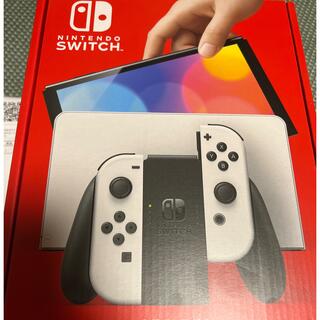 ニンテンドウ(任天堂)の新品　未開封　Nintendo Switch 本体 有機EL ホワイト(携帯用ゲーム機本体)