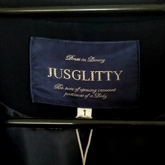 JUSGLITTY(ジャスグリッティー)の【プロフ必読様専用】JUSGLITTY　ブルゾン【新品未使用タグ付】 レディースのジャケット/アウター(ブルゾン)の商品写真