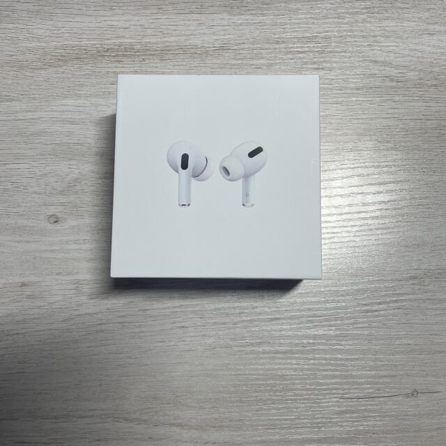 Apple(アップル)のapple AirPods Pro エアポッズプロ  スマホ/家電/カメラのオーディオ機器(ヘッドフォン/イヤフォン)の商品写真