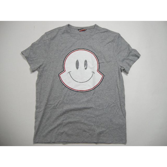 MONCLER(モンクレール)のサイズS◆新品 本物◆モンクレール Tシャツ SMILE TEE グレー メンズ メンズのトップス(Tシャツ/カットソー(半袖/袖なし))の商品写真