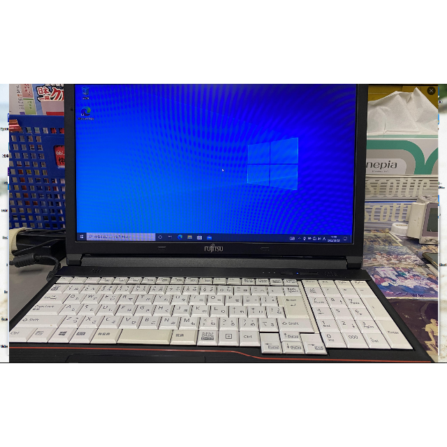 富士通ノートパソコン/Windows10Pro/i5/222GB