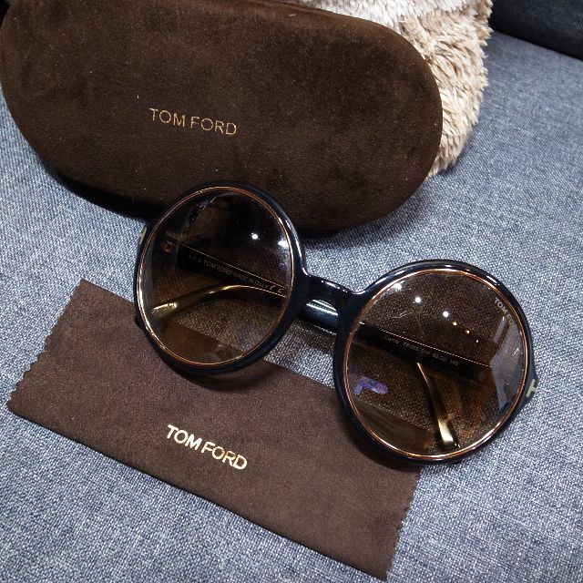 TOM FORD(トムフォード)の正規品☆トムフォード　サングラス　メガネ　アイウェア　バッグ　財布 レディースのファッション小物(サングラス/メガネ)の商品写真