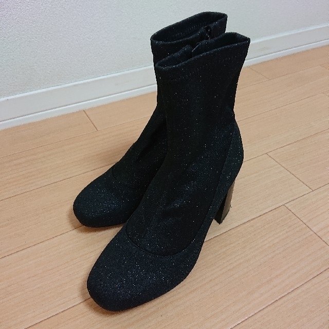 SNIDEL(スナイデル)のスナイデル snidel ショートブーツ ブラック ラメ L レディースの靴/シューズ(ブーツ)の商品写真
