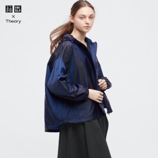 ユニクロ(UNIQLO)のユニクロ　セオリーコラボ　ナイロンパーカー(パーカー)