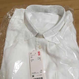 ユニクロ(UNIQLO)の新品　プレミアムリネンシャツ(シャツ)