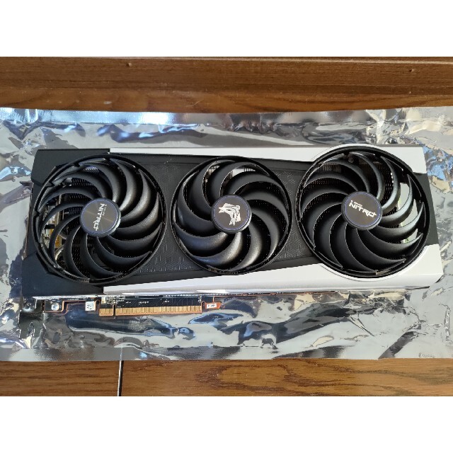 SAPPHIRE NITRO+ Radeon RX6700XT リファビッシュ品