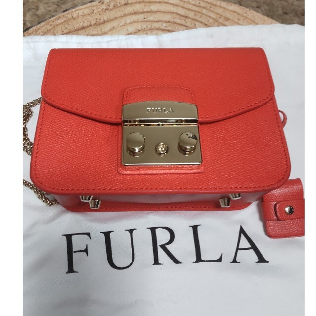 【最終値下げ!!】安心ケアカード付き FURLA メトロポリス ショルダーバッグ