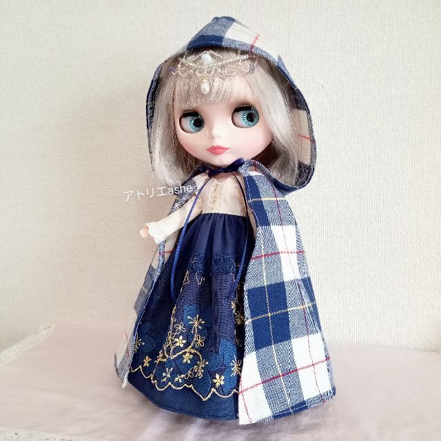 ハンドメイド「フード付きマントとドレス 2点セット」ネオブライス・リカちゃんの服