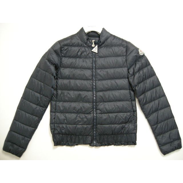 MONCLER(モンクレール)のキッズ14A(大人女性0相当)新品モンクレールABRICOTフリル付ライトダウン キッズ/ベビー/マタニティのキッズ服女の子用(90cm~)(ジャケット/上着)の商品写真