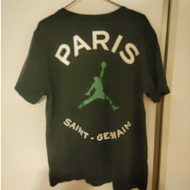 ナイキ　パリサンジェルマン×JORDAN Tシャツ 美品 メンズのトップス(Tシャツ/カットソー(半袖/袖なし))の商品写真