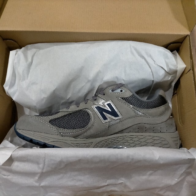 New Balance(ニューバランス)のNew Balance 2002R "Gray" ニューバランス メンズの靴/シューズ(スニーカー)の商品写真