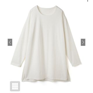 グレイル(GRL)のサイドスリットロングTシャツ[ze454a] オフホワイト フリーサイズ(Tシャツ/カットソー(七分/長袖))