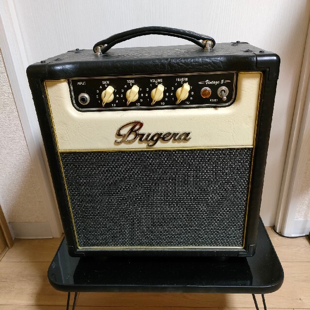 Bugera v5 vintage 5 真空管 チューブアンプ 5W | hartwellspremium.com