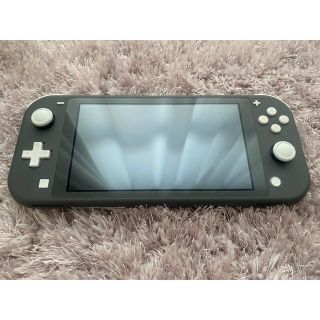 ニンテンドースイッチ(Nintendo Switch)のNintendo Switch Lite本体(Gray)+SDカード(携帯用ゲーム機本体)