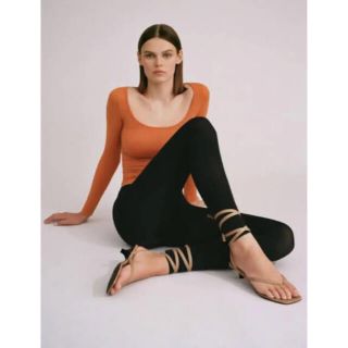 ザラ(ZARA)のZARA ブラックレギンス　タイツ(レギンス/スパッツ)