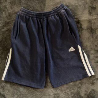 アディダス(adidas)のadidas ハーフパンツ(パンツ/スパッツ)