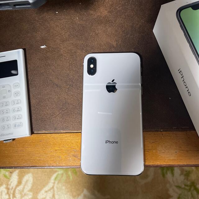 Apple(アップル)のiPhone x 64GB スマホ/家電/カメラのスマートフォン/携帯電話(スマートフォン本体)の商品写真