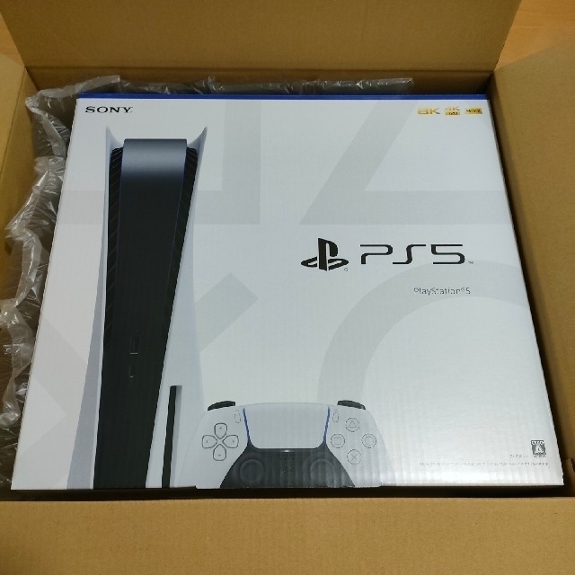 SONY(ソニー)の★新品・未開封★PlayStation 5 PS5 CFI-1100A01 エンタメ/ホビーのゲームソフト/ゲーム機本体(家庭用ゲーム機本体)の商品写真