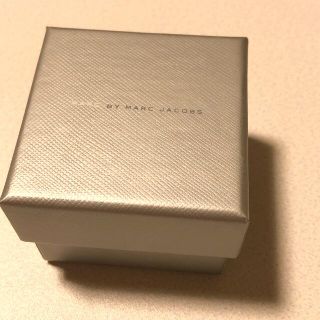 マークバイマークジェイコブス(MARC BY MARC JACOBS)のMARC BY MARCJACOBS ピアスケース イヤリングケース ギフト(ラッピング/包装)