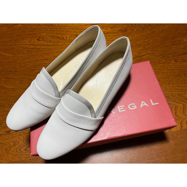 REGAL(リーガル)のREGAL パンプス　F09N AF アイボリー レディースの靴/シューズ(ハイヒール/パンプス)の商品写真