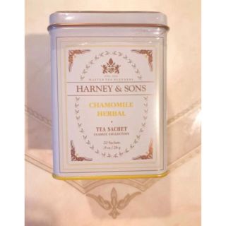 ディーンアンドデルーカ(DEAN & DELUCA)のHarney & Sons カモミール  20サシェ入り缶(茶)