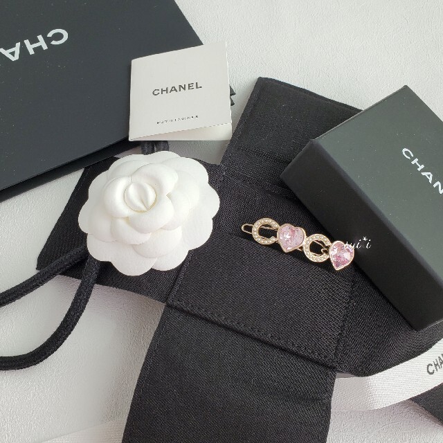 最高の品質の CHANEL 23AW ピンク パール ccマーク ハート 新品未使用