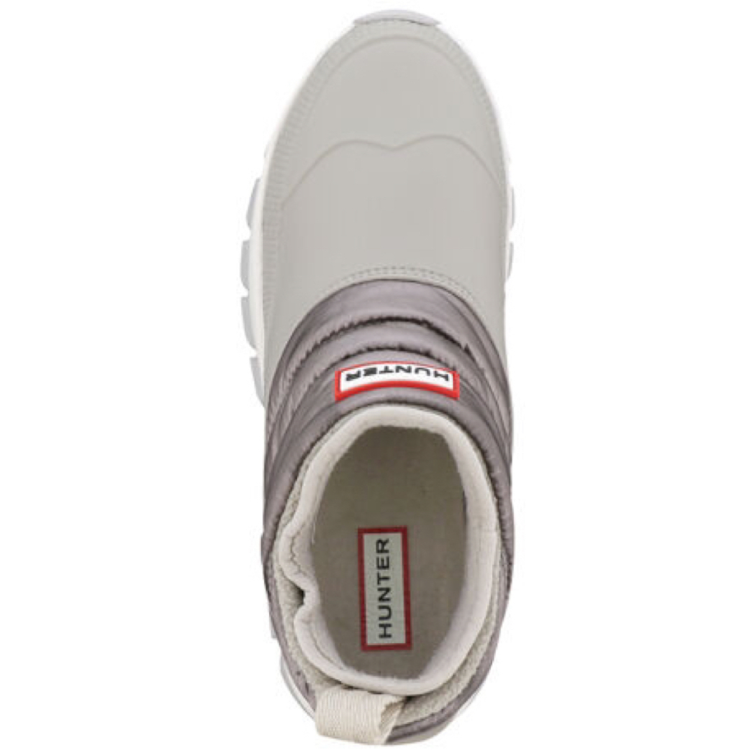 HUNTER(ハンター)の新品✨未使用　スノーブーツ  　シルバー系　22センチ　アンクル丈　大特価‼️ レディースの靴/シューズ(ブーツ)の商品写真