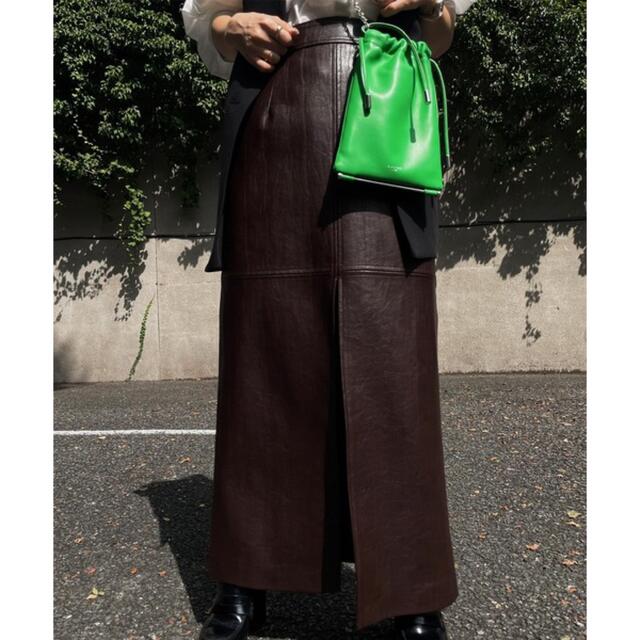 Ameri VINTAGE(アメリヴィンテージ)の【ちゃん様専用】DEEP SLIT FAKE LEATHER SKIRTブラウン レディースのスカート(ロングスカート)の商品写真