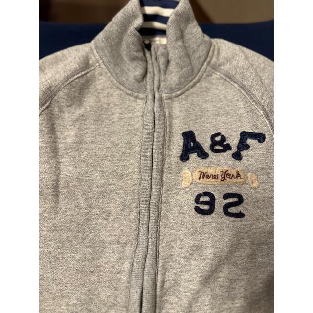 Abercrombie & Fitch 新品パーカー